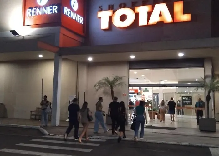Apto Ensolarado C Vista-varanda-elevador 40m2 Perto Centro-rodoviária-metrô-shopping-restaurantes-mercados-hospitais-aeroporto Apartamento Porto Alegre
